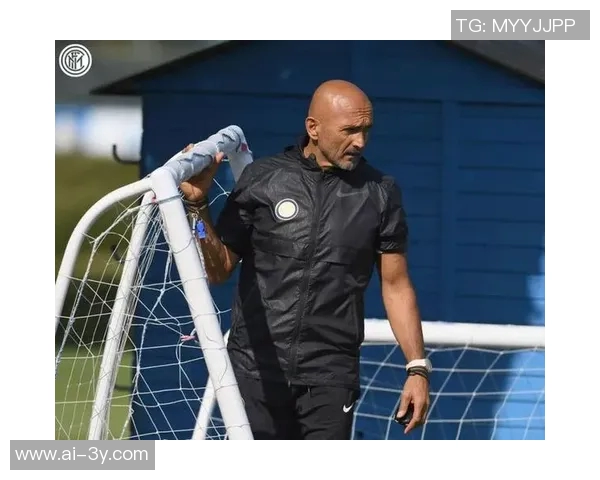 米奇强调团队合作的重要性号召全员每分钟全力以赴迎接胜利